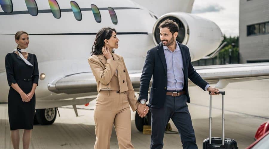 7 Best Private Jet Companies in Los Angeles: Luxury Travel at Your Fingertips