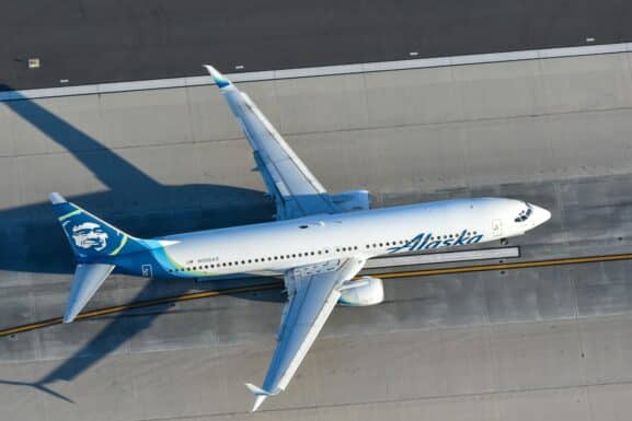 Alaska Airlines Orders 105 Boeing 737-10s in Record Fleet Expansion