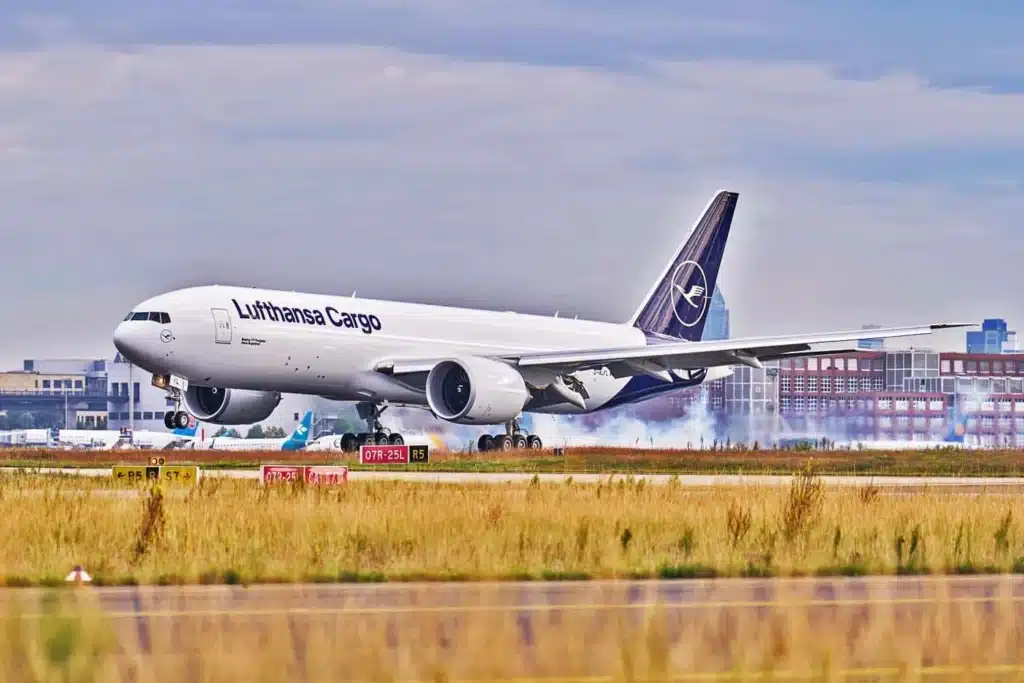 How Many Boeing 747-400 Freighters Are Still Flying in 2026? Fleet Breakdown & Operators 10 modern cargo aircraft 777F landing